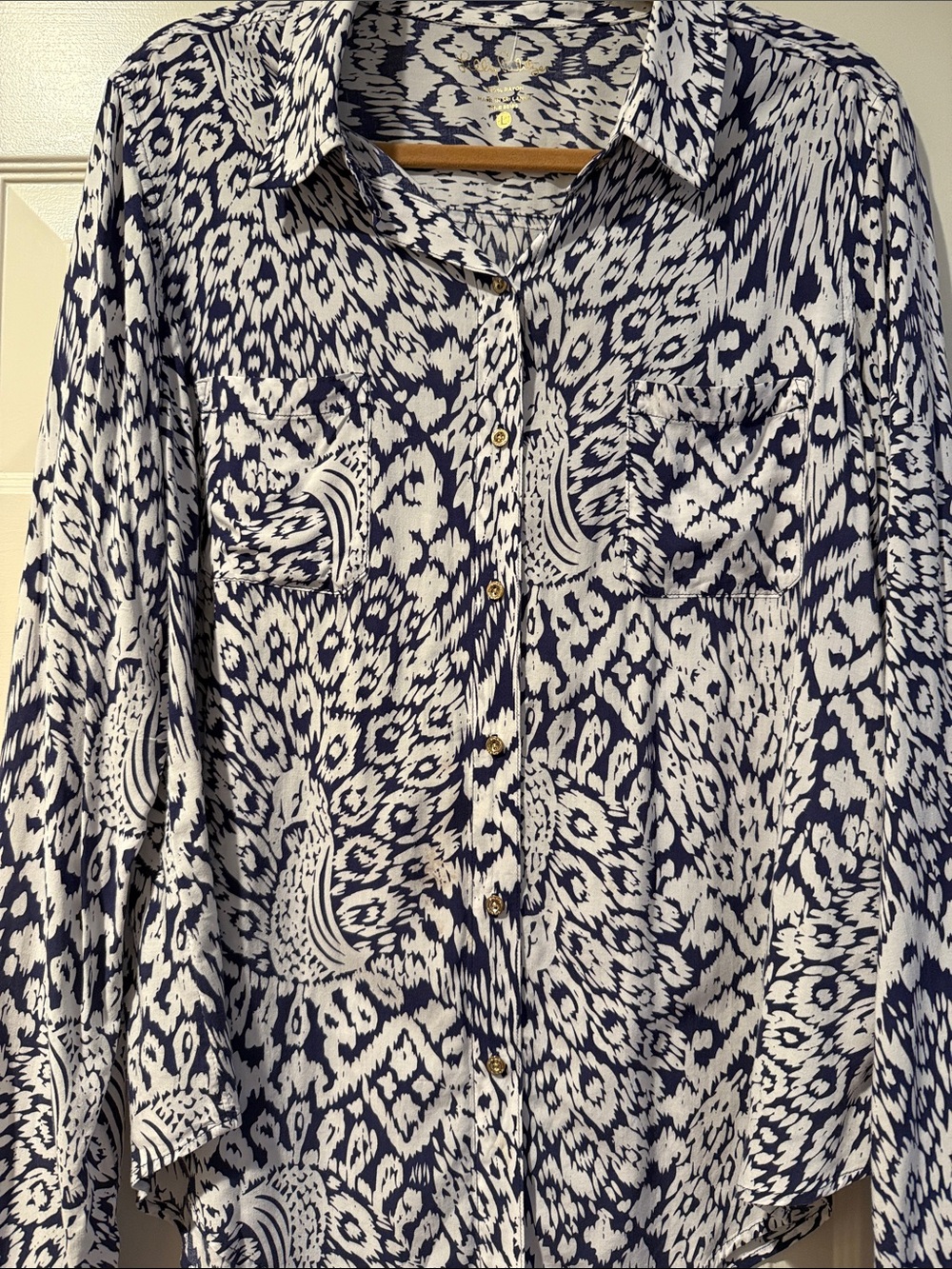 Lilly Pulitzer Navy & White Ikat Print Button-Down Shirt Casual Office Preppy L - Picture 4 of 12